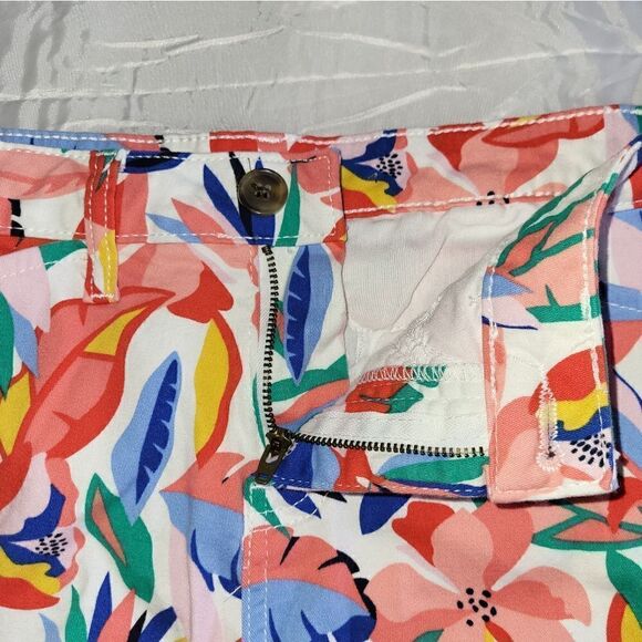 St.Johns Bay Colorful Tropical Chino Shorts Size 4 - Picture 4 of 7